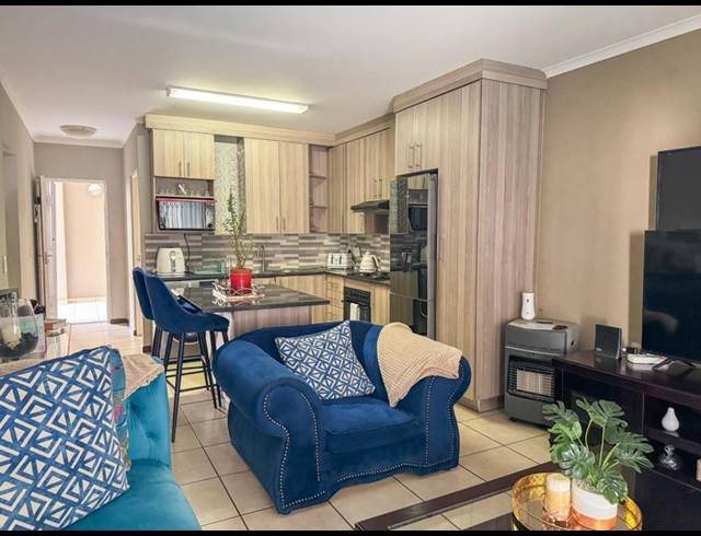 3 BEDROOM APARTMENT FOR SALE IN RUIMSIG